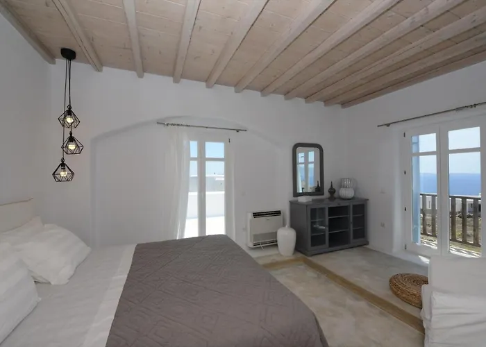 Crystal With Private Pool By Diles Villa Hulákia