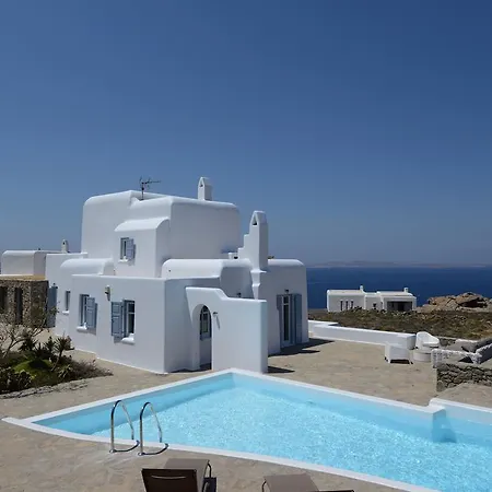 Villa Crystal With Private Pool By Diles