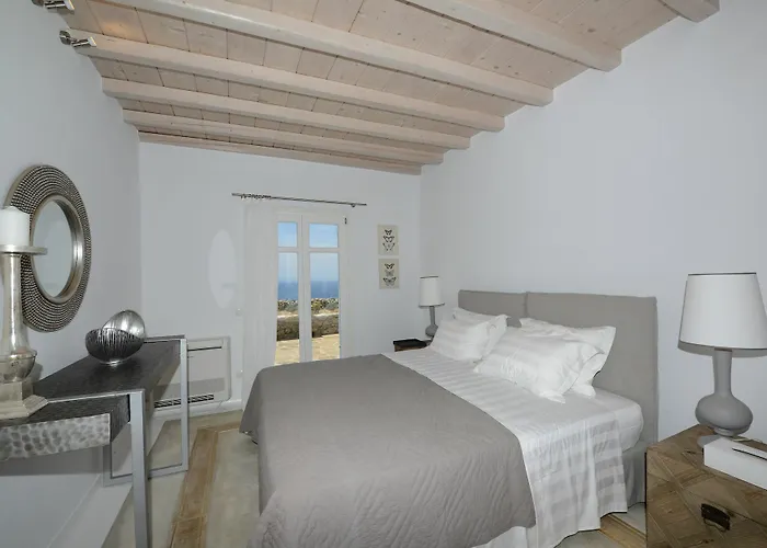 Villa Crystal With Private Pool By Diles